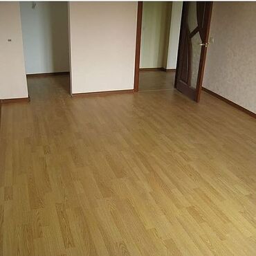 Döşəmə işləri: Laminat ustasi 3 azn laminatin yuksek seviyede vurulub tehvil — 2