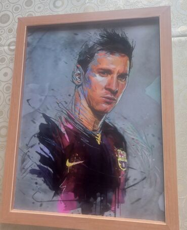 divar ucun dekorlar: Foto çərçivə.Şəkil dəyişir sağdan baxanda Messi,Soldan baxanda Ronaldo