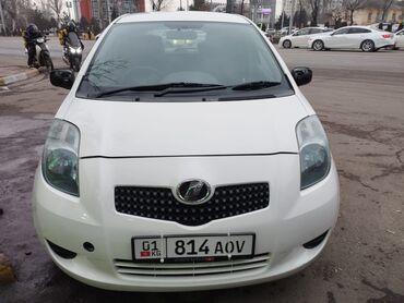 Toyota: Toyota Vitz / Platz / Yaris / Echo: 2005 г., 1 л, Автомат, Бензин, Хэтчбэк