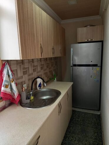 Uzunmüddətli kirayə mənzillər: Nəsimi rayonu, Həsən Əliyev küçəsində olan, 9 mərtəbəli binanın 1-ci — 7