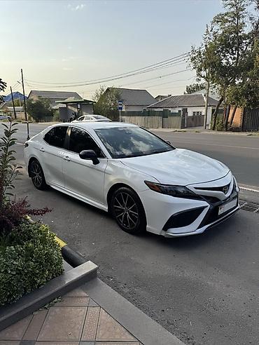 17 5: Toyota Camry: 2021 г., 2.5 л, Автомат, Бензин, Седан — 3