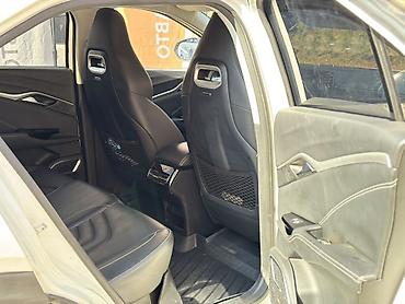 roewe rx5 2023: Электромобиль кроссовер NETA U(белый) - Просторный 5‑местный — 5