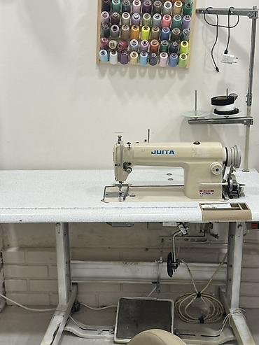 et masini: Sənaye tikiş maşını – Juita düz tikiş (lockstitch) modeli, stol və — 1