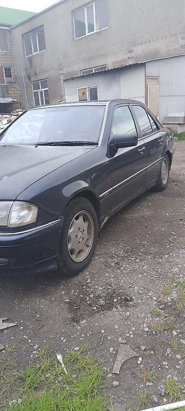 w202 kardan: Mercedes-Benz C-Sinif sedan (W202). tünd göy( Milyoner) rəng, 1995 ci — 1