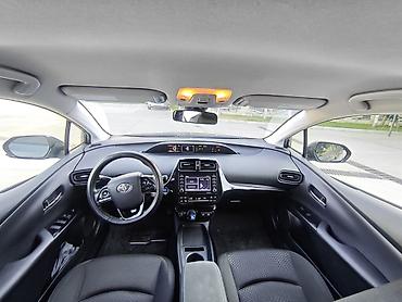 go park: Toyota Prius: 2020 г., 1.8 л, Вариатор, Гибрид, Хэтчбэк — 9