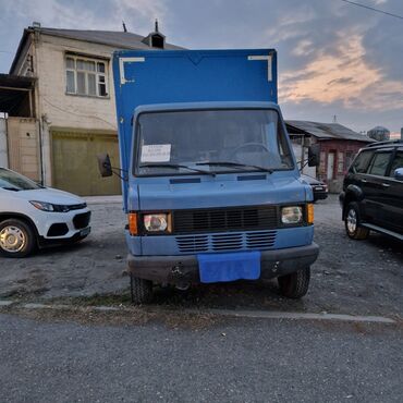 mersedes b 170: Mercedes-Benz : 2.3 l | 1995 il Van/Minivan