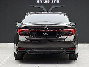 corolla 2018: Toyota Avalon: 2018 г., 2.5 л, Вариатор, Гибрид, Седан — 5
