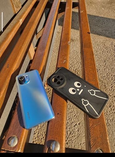 Xiaomi: Xiaomi, Mi 11, Б/у, 256 ГБ, цвет - Голубой, eSIM, 2 SIM — 3