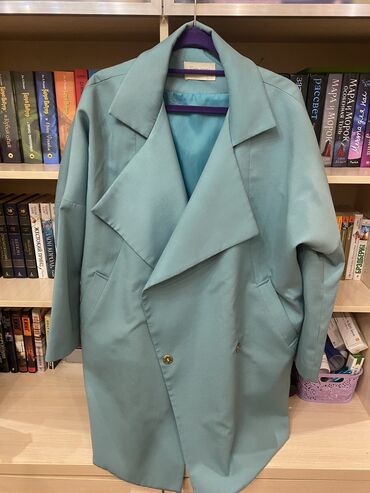 Пиджаки, жакеты: Пальто весеннее
бирюзового цвета
по колено
оверсайз