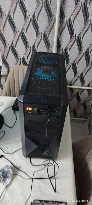 Masaüstü kompüterlər və iş stansiyaları: Səliqəli işlənib, heç bir problemi yoxdur. Kompüter ID — 12