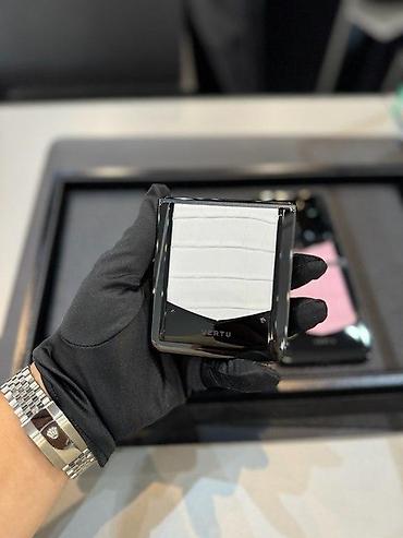Vertu: Vertu rəng - Ağ — 21