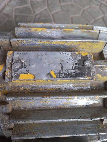 Электродвигатели: Электродвигатель 3ф параметры стерты ц 6.000 с. двиг по меньше зф — 11