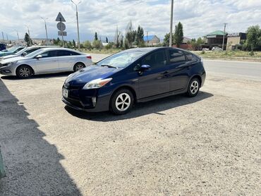 Toyota Prius: 2013 г., 1.8 л, Вариатор, Гибрид, Хетчбек