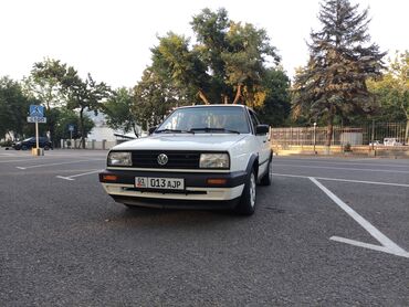 Volkswagen: Volkswagen Jetta: 1990 г., 1.3 л, Механика, Бензин, Седан