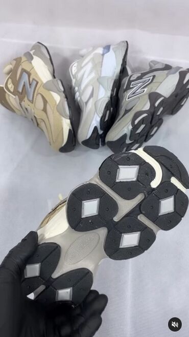 Women's Sneakers and athletic shoes: New balance 9060 patike

Novo
Brojevi 36 do 40

fb moja Kupovina 1 — 2