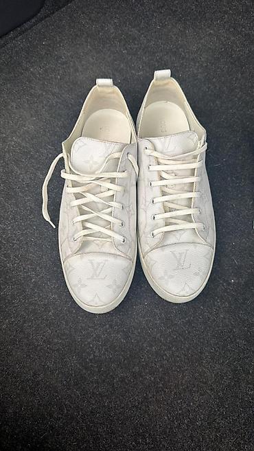 Orjinal Louis Vuitton kişi krossovkaları. 1300$ almışam. - Model at lalafo.az — 1 Orjinal Louis Vuitton kişi krossovkaları. 1300$ almışam. - Model — 1