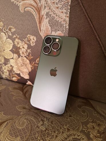 я ищу телефон айфон: IPhone 13 Pro, Б/у, 256 ГБ, Alpine Green, Чехол, 88 %