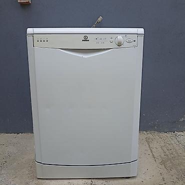 Indesit qabyuyan maşın – sərbəst quraşdırılan model - Ön panel
