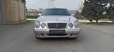 Mercedes-Benz: Mercedes-Benz E 220: 2.2 l | 2000 il Sedan