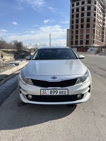 срочно в связи с переездом: Kia K5: 2016 г., 2 л, Автомат, Газ