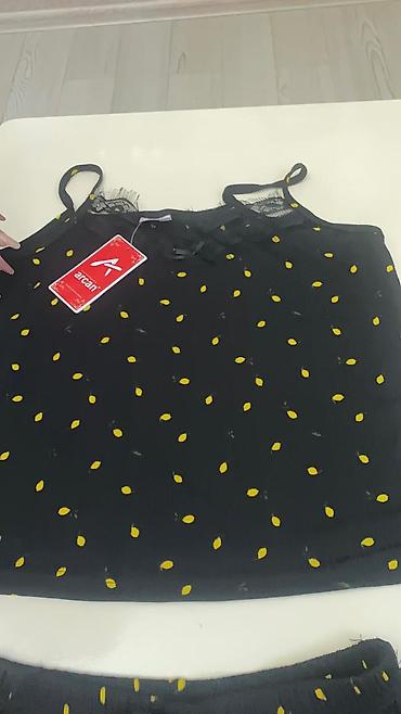 Gecəliklər: Qadın pijama dəsti – Arcan - 2 parçadan ibarət: nazik askılı top və — 2