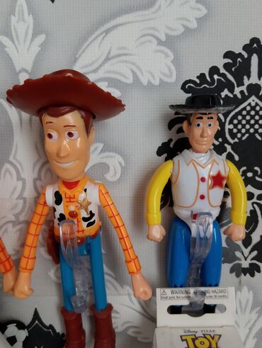 oyuncaq kamaz: Figur Woody
