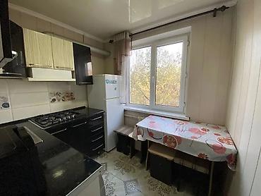 50: 4 мкр Сдается 2-х ком квартира Серия: 104 Этаж: 2 С мебелью — 7