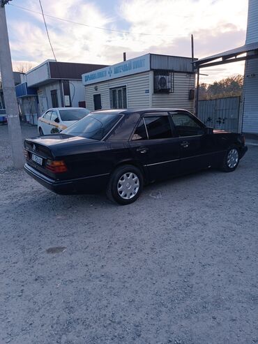 мерседес подешка: Mercedes-Benz W124: 1989 г., 2 л, Механика, Бензин, Седан