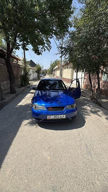 зонтик авто: Daewoo Nexia: 2011 г., 1.6 л, Механика, Бензин, Седан — 1