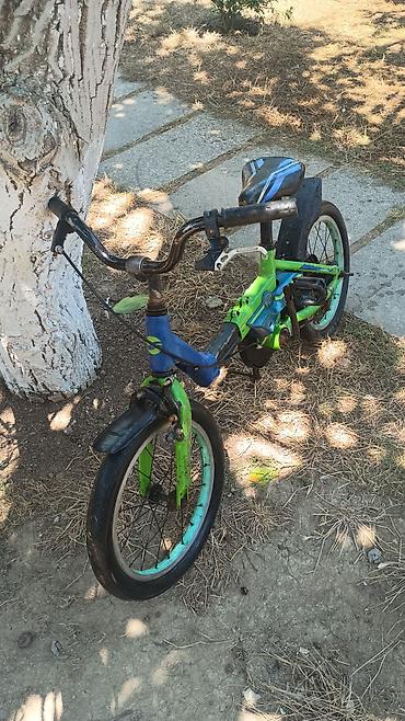 velosiped 20 lük: Uşaq velosipedi – 16” təkərlər Xüsusiyyətlər: - Rəng: yaşıl-mavi — 4