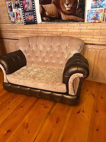 divan ortuk: 🛋️ Divan və kreslo dəsti satılır! 2 ədəd divan, 2 ədəd kreslo və 1 — 5