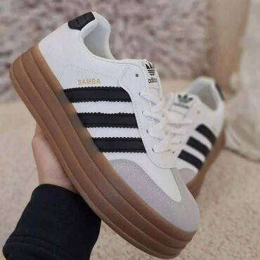 Patike: Adidas — 9