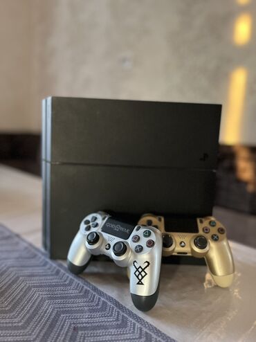 плейстейшон 3: Игровая приставка PlayStation 4 Pro в классическом черном цвете