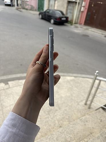 Мобильные телефоны: Samsung Galaxy A25, 256 ГБ, цвет - Белый, Две SIM карты — 2