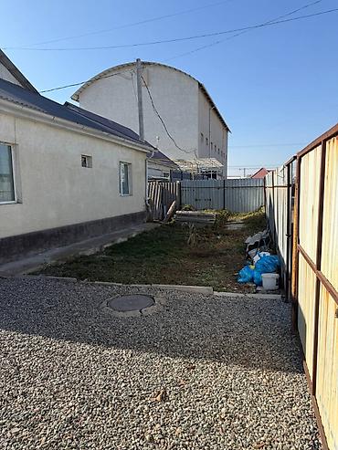 Продажа коттеджей и домов: Самое горячее предложение в элитном районе Бишкека. Продаю дом ж.м — 4