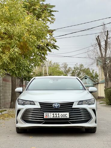 авто в рассрочку ист: Toyota Avalon: 2018 г., 2.5 л, Вариатор