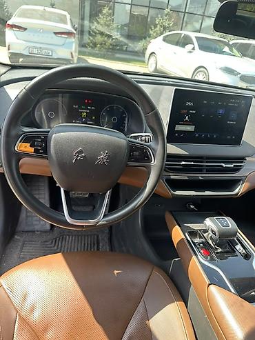 химия для авто: Brilliance : 2021 г., Автомат, Электромобиль, Седан — 4