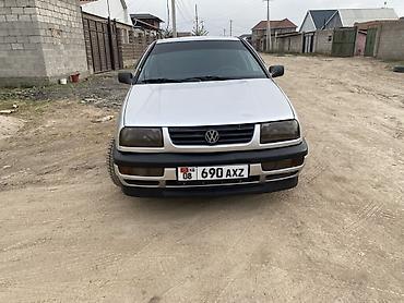 вазы хрустальные: Volkswagen Vento: 1992 г., 1.8 л, Механика, Бензин, Седан — 3