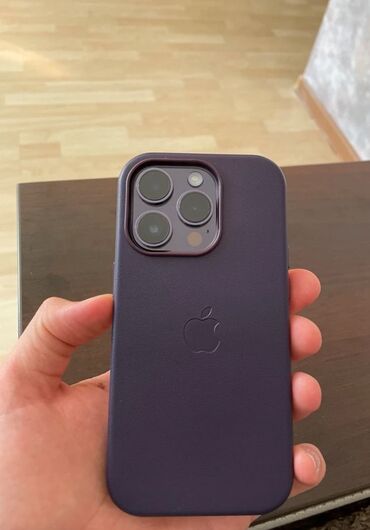 компьютер айфон: IPhone 14 Pro, Б/у, 256 ГБ, Deep Purple, Зарядное устройство, Защитное стекло, Чехол, 85 %