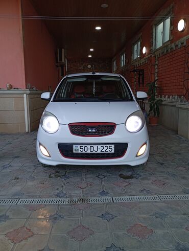 Kia: Kia Picanto: 0.1 l | 2011 il Hetçbek