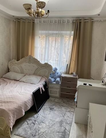 Продажа квартир: 3 комнаты, 70 м², 106 серия, 2 этаж, Старый ремонт