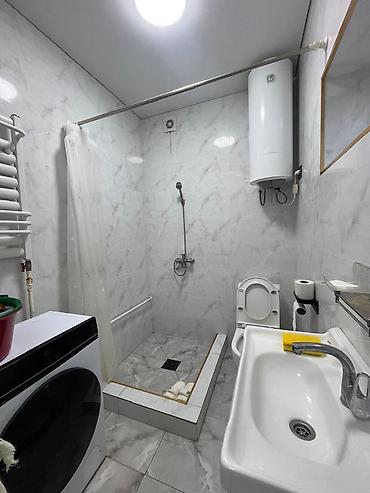 Үйлөрдү сатуу: 3 бөлмө, 100 м², 4 соток, Учкун мкр Газ, Канализация, Муздак суу — 6
