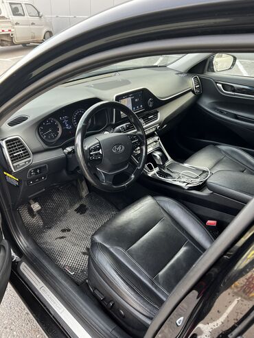 Hyundai: Hyundai Grandeur: 2017 г., 2.4 л, Автомат, Бензин, Седан at lalafo.kg — 8 Hyundai: Hyundai Grandeur: 2017 г., 2.4 л, Автомат, Бензин, Седан — 8