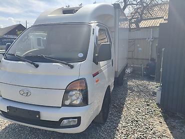 Легкий грузовик, Hyundai, Стандарт, 3 т, Б/у at lalafo.kg Легкий грузовик, Hyundai, Стандарт, 3 т, Б/у