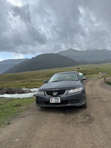хонда акорд тар: Honda Accord седан (поколение VII, ~2003–2007), темно-серый. Год 2003