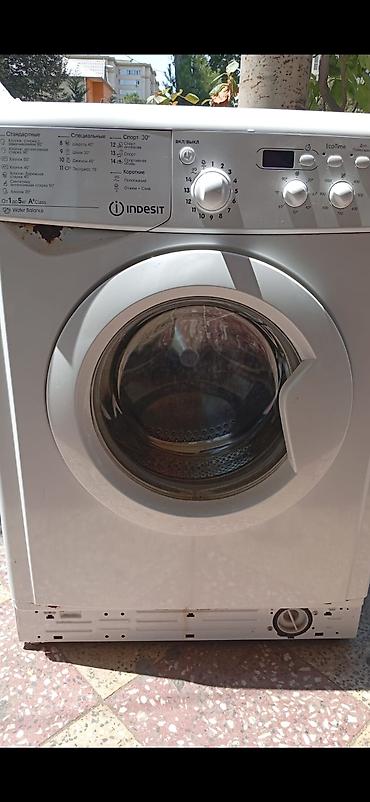 indezit: Indesit ön yükleməli paltaryuyan maşın - Ön paneldə proqram selektoru — 3