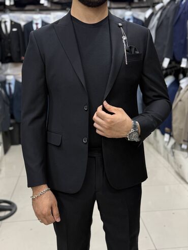 Kostyumlar: Kişi Kostyum Dəstləri - Klassik və modern kəsim: dar siluet, çiynə — 42