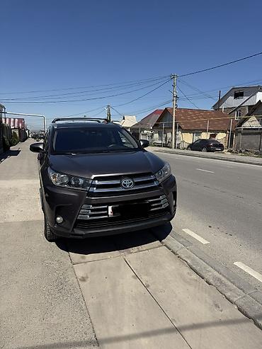 hyundai ionic: Toyota Highlander: 2017 г., 3.5 л, Автомат, Гибрид, Кроссовер — 1