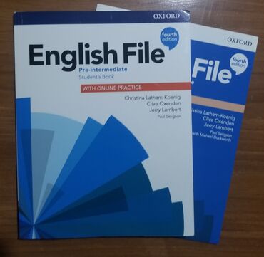 📌English File 4th edition Pre-inter 📌Yenidir, üzərində karandaşla bəzi