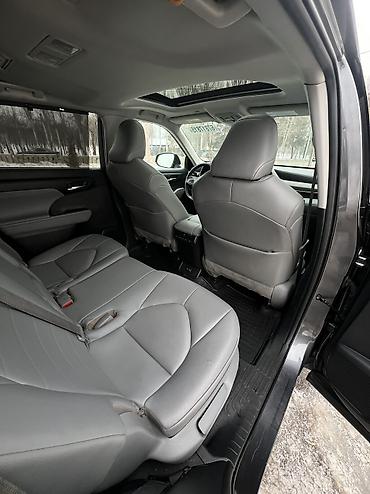 Toyota: Toyota Highlander: 2020 г., 2.5 л, Гибрид, Кроссовер at lalafo.kg — 12 Toyota: Toyota Highlander: 2020 г., 2.5 л, Гибрид, Кроссовер — 12